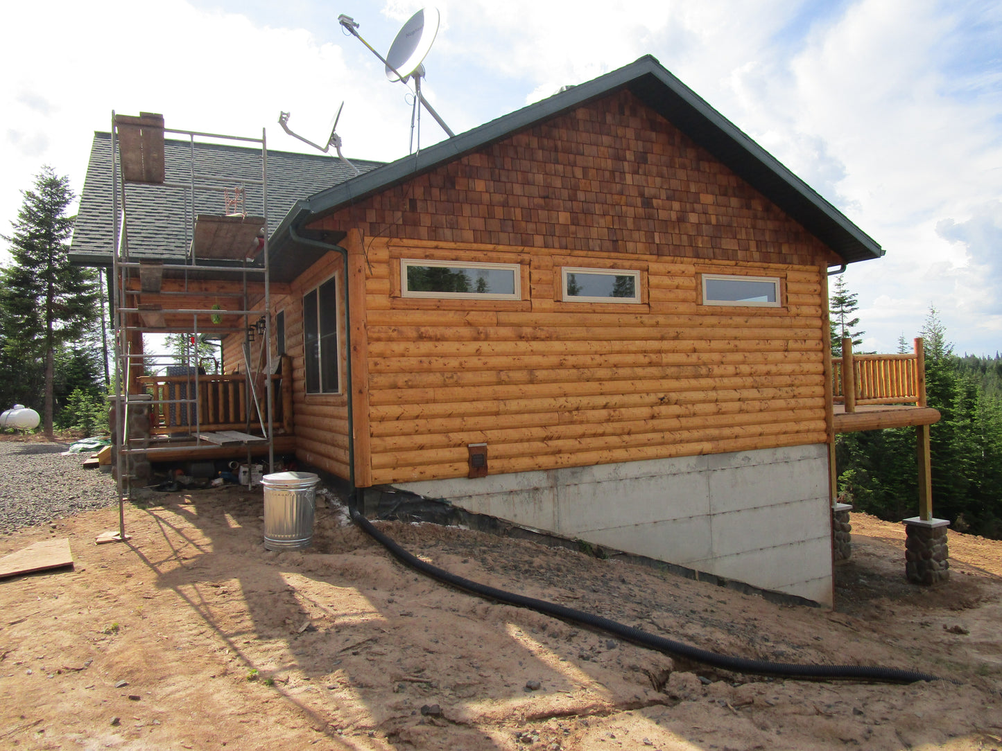 2" x 8" Milled Quarter Log Siding - Shiplap - Peeled - #409